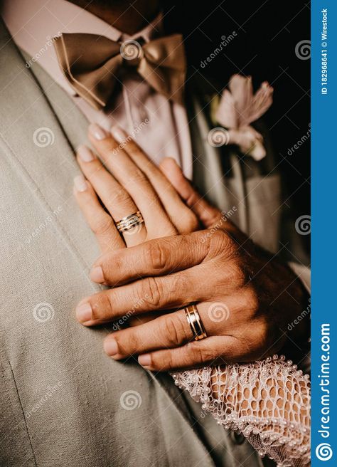 Ring Photoshoot, Engraved Promise Rings, Men's Wedding Rings, Engagement Rings Couple, Couple Hands, Wedding Posters, Minimalist Wedding Invitations, Ring Wedding Band, Hand Ring