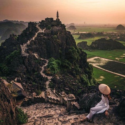 📍 Hang Mua, Ninh Binh province, Vietnam #ninhbinh #travel #photography #checkin #rice Travel Skincare Essentials, Cuc Phuong National Park, Wild Travel, Skincare Sets, Travel Skincare, Natural Skincare Products, Foreign Travel, Vietnam Tours, Family Tour