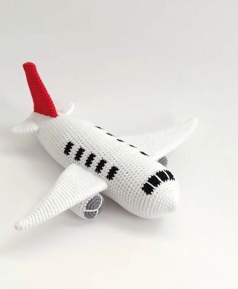 Crochet Airplane Pattern Free, Amigurumi Airplane, Airplane Crochet, Crochet Stuffys, Crochet Airplane, Sell Crochet, Amigurumi Baba, Crochet Craft Fair, Crochet Baby Projects