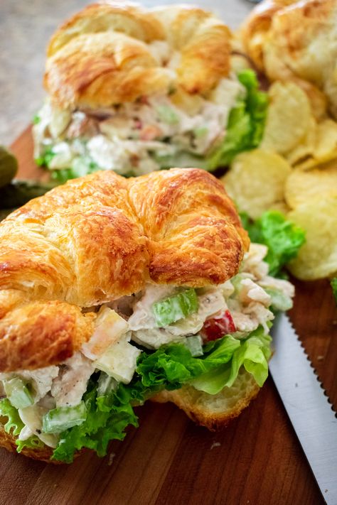 Chicken Salad Croissant Sandwich, Canned Chicken Salad Recipe, Chicken Salad Croissant, Greek Yogurt Chicken Salad, Yogurt Chicken Salad, Chicken Salad Sandwich Recipe, Chicken Salad With Grapes, Delicious Chicken Salad, Croissant Sandwich