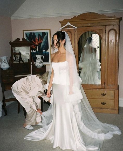 MRS W BRIDE - Alice in the Penelope corset and Sadie skirt by @Prea James_bridal and ruffle veil by @bluemeadow_ Captured by @rosiemaykelly Bridal Corset, Iconic Weddings, Oahu Wedding, Wedding Dress With Veil, Wedding Dresses Corset, Dream Wedding Ideas Dresses, Custom Wedding Dress, Future Bride, Dress Inspo