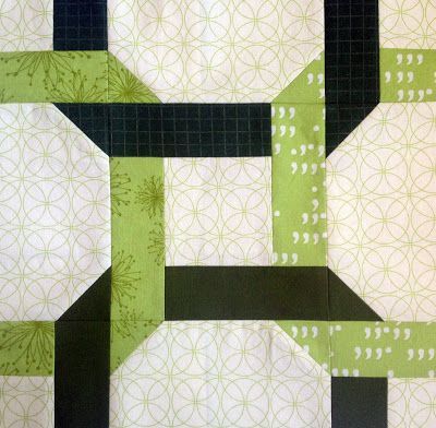 Celtic Twist Quilt Block - Starwood Quilter - click on her link to get free quilt pattern for this block Celtic Quilt, Flower Quilt, Sampler Quilt, Quilt Block Pattern, Block Patterns, Barn Quilt, Quilting Techniques, White Quilt, Scrappy Quilts