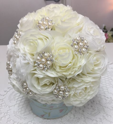 White Roses With Pearls Bouquet, White Ranunculus, Custom Bouquet, White Bouquet, First Holy Communion, Holy Communion, Shower Gifts, First Communion, Real Flowers