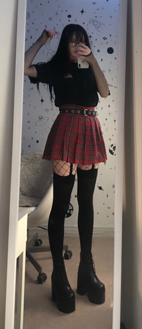 Garter Skirt Outfit, Skirt Thigh Highs, Plaid Skirt Aesthetic, Plaid Skirt Grunge, Thigh Highs Outfit, Thigh Highs And Skirt, Thigh High Outfits, Alt Ideas, Skirt And Thigh Highs