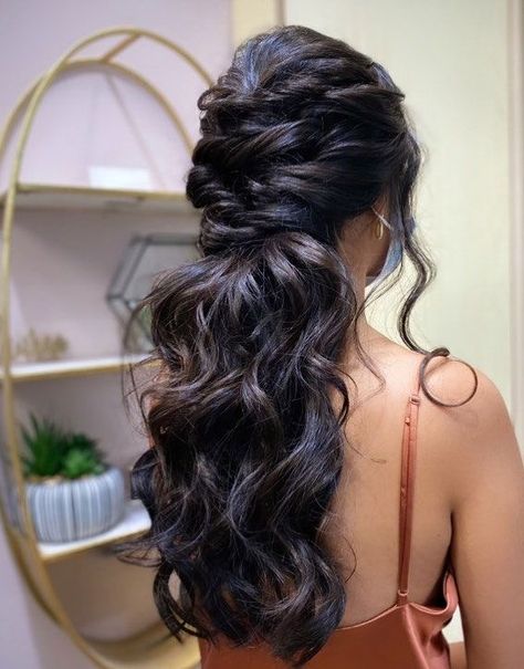 Half Pony Hairstyles, Reception Hairstyles, Hair Style On Saree, Pony Hairstyles, Romantic Hairstyles, Hairstyles For Layered Hair, Long Hair Wedding Styles, Wedding Hair Inspiration, Wedding Hair Down