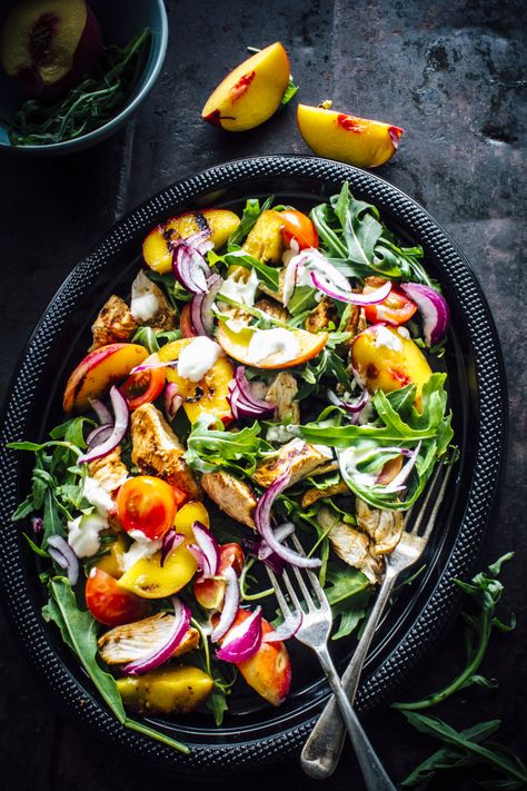 An easy and healthy chicken salad that is a mix of spicy and sweet with a tangy yogurt dressing. Easy Tandoori Chicken, Summer Produce Recipes, Grilled Peach Salad, Easy Grilling Recipes, Tandoori Masala, Healthy Chicken Salad, Easy Grilling, Peach Salad, Hearty Salads