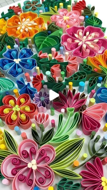 Momo Quilling & Paper Art on Instagram: "SAVE THE DATE: 25/10 a 31/10, inscrições abertas para minha MasterClass em Paper Quilling. Deixe seu melhor e-mail no link da bio, ou entre para nosso broadcast channel. 💌  October 25th till the 31st, open spots for my MasterClass, links in bio, don’t miss 👩🏻‍🎨💜 #quilling #paperartist #mandala #mandalaart #papermandala #masterclass" Mandala Quilling Patterns, Paper Coiling, Quilling Mandala, Quilling Paper Art, Quilling Paper, Quilling Patterns, October 25, Paper Artist, Paper Quilling