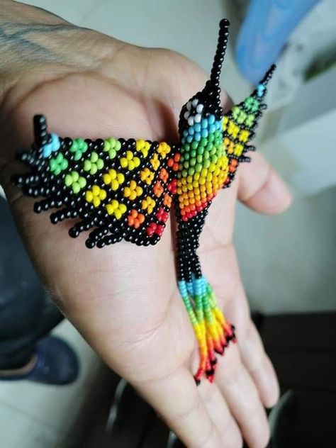 100 Summer Crafts for Adults to Make and Sell from Home - Hike n Dip Beaded Hummingbird Pattern Free, 3d Beaded Animals Patterns, Summer Crafts For Adults, Loom Beaded Necklace, Profitable Crafts, Glass Bead Crafts, Seed Bead Art, Diy Earrings Easy, Pony Bead Crafts