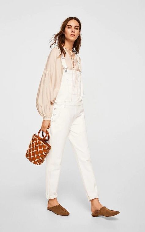 Contrasting seam denim dungarees, £49.99, Mango White Dungarees Outfits, Dungarees Outfit, White Dungarees, Dungaree Outfit, White Overalls, Moda Denim, Denim Dungarees, Long Jumpsuits, Mode Inspo