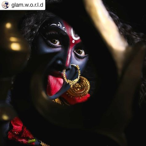 Kali Mata Hd Images Angry, Mahakali Tattoo, Matarani Navratri, Maa Navratri, Devi Shakti, Mahakali Maa, Goddess Photoshoot, Kali Mantra, Maa Kali Images