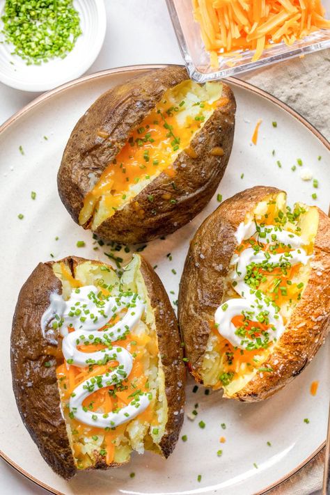 Microwave Baked Potato Recipes In Microwave, Potato Microwave, Microwave Baked Potato, Recipes Microwave, Baked Potato Microwave, Crispy Potato Skins, Microwave Potato, Baked Potato Recipe, Microwave Baking