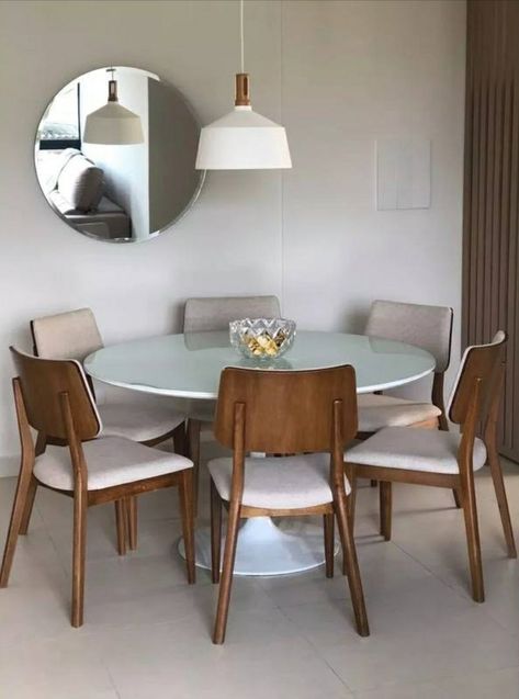 Saarinen Table, Eero Saarinen, Dining Chairs, New Homes, Dining Table, Coffee Table, Interior Design, Architecture, Furniture