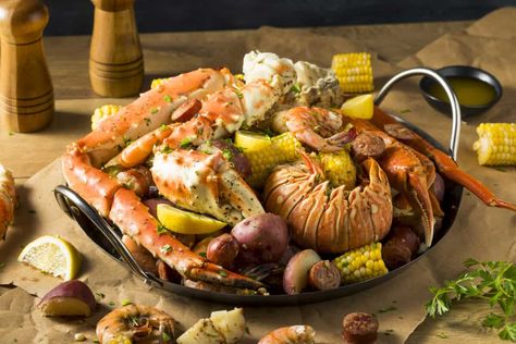 What To Do With Leftover Seafood Boil - Foods Guy Juicy Seafood, Crab And Shrimp Recipe, Cajun Seafood Boil, Cajun Seafood, Seafood Bisque, Seafood Boil Recipes, Best Seafood Restaurant, Boiled Food, Seafood Stew