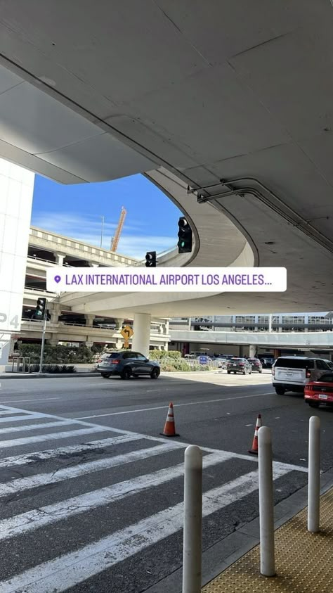 Los Angeles Airport Aesthetic, America Airport Fake Story, La Airport Aesthetic, Los Angeles Vision Board, Airport Los Angeles, Los Angeles Airport Snapchat, Los Angeles Manifestation, Summer Outfits Los Angeles, Los Angeles Instagram Story