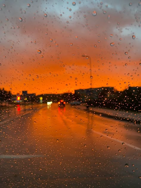 #sunset #sunsetphotography #rain #evening Evening Rain Aesthetic, Rain Sunset Aesthetic, Sunny Rain Aesthetic, Summer Rain Aesthetic, Sophiecore Aesthetic, Rainy View, Rain Evening, Peaceful Rain, Rain Sunset