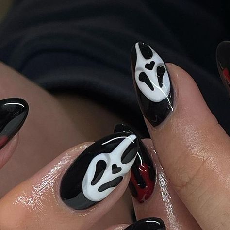 Elizabeth | gel x nail technician on Instagram: "first spooky set 🔪🩸☎️ • • • • • • • • • • • #gelx #gelxnails #gelextensions #apresnails #apresnailofficial #apresgelx #apresnailofficial #screamnails #spookynails #spookyseason #halloweennails #halloweennailart #spookyart #spooky #screammovie #ghostfacenails #ghostface" Ghost Face Nails, Ghostface Nails, Scream Party, Gel X Nail, Face Nails, Goth Nails, Gel Extensions, Nails Halloween, Ghost Face