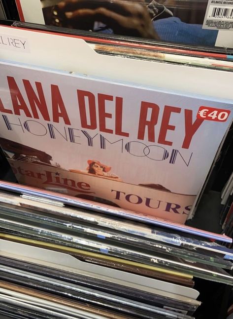 Honeymoon Ldr Wallpaper, Ldr Honeymoon Aesthetic, Honeymoon Vinyl, Honeymoon Ldr, Ldr Wallpaper, Ldr Albums, Lana Albums, Honeymoon Aesthetic, Vinyl Aesthetic