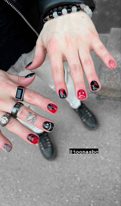 Masc Nail Art, Eurovision Nails, Masc Nails Designs, Masc Nails, Boy Nails, Channel Nails, Joonas Porko, Dark Nail Art, Mens Nails