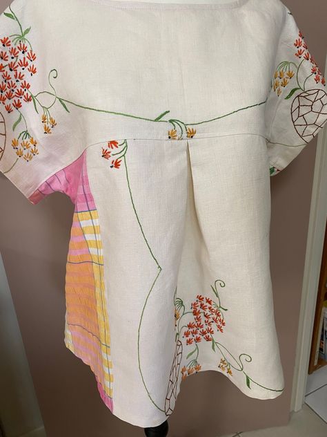 Vintage Embroidered Cotton Tops, Vintage Cotton Tunic Top, Vintage Tea Towel Dress, Vintage Cotton Tops With Floral Patchwork, Vintage Tablecloth Shirt, Towel Upcycle, Towel Shirt, Upcycle Shirts, Tablecloth Top