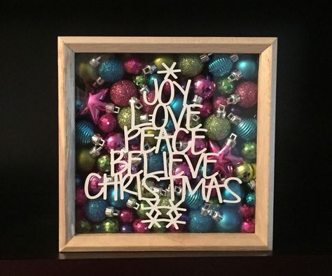 Christmas Shadow Box Ideas Vintage Ornaments, Shadow Box With Ornaments, Cricut Christmas Shadow Boxes, Shadow Boxes Ideas, Christmas Shadow Box Ideas, Cricut Shadow Box Ideas, Diy Christmas Shadow Box, Shadow Box Ideas, Shadow Box Gifts