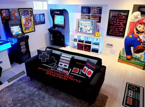 Nintendo Gamer Room Nintendo Room, Games Room Inspiration, Geek Room, Gamer Bedroom, Small Game Rooms, Retro Games Room, Nerd Room, Arcade Room, Cool Couches