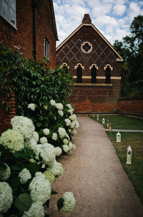 Fulham Palace - Guides for Brides - The Wedding Directory Fulham Palace Wedding, Fulham Palace, Venue Inspiration, Palace Wedding, Bride Guide, Wedding Venue Inspiration, Venue Decor, Wedding Vibes, West London