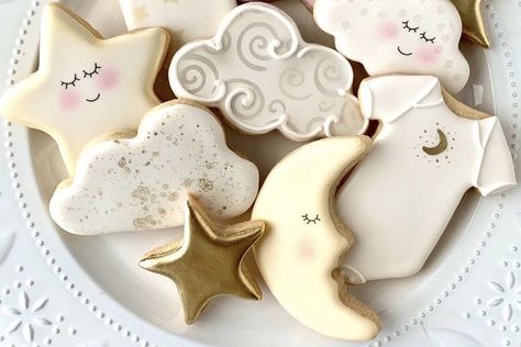 Over The Moon Party Favors, Over The Moon Baby Shower Cookies, Cloud Cookies Decorated, Star And Moon Cookies, Cloud Baby Shower Cookies, Over The Moon Cookies, Moon And Stars Baby Shower Theme, Brown Baby Shower Ideas, Moon Baby Shower Theme