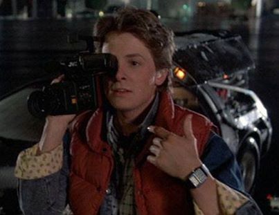 #BackToTheFuture (1985) - #MartyMcFly Doug Funnie, Michael Fox, 1980s Films, Doc Brown, Michael J Fox, J Fox, New Retro Wave, Marty Mcfly, Future Love