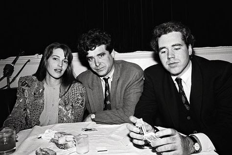 From left, Marla Hanson, Jay McInerney, and Ellis at a New York party for a movie premiere in 1990.     (Photo: Catherine McGann/Getty Images) Bret Easton Ellis, Author Portraits, New York Party, Brat Pack, White Pictures, Well Read, The Haunting, Party Animals, Movie Premiere