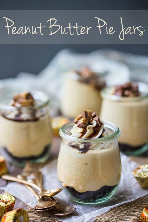 Desserts Peanut Butter, Pie Jars, Mason Jar Desserts Recipes, Jar Desserts, Dessert For Summer, Weight Watcher Desserts, No Bake Summer Desserts, Jar Meals, Mason Jar Desserts