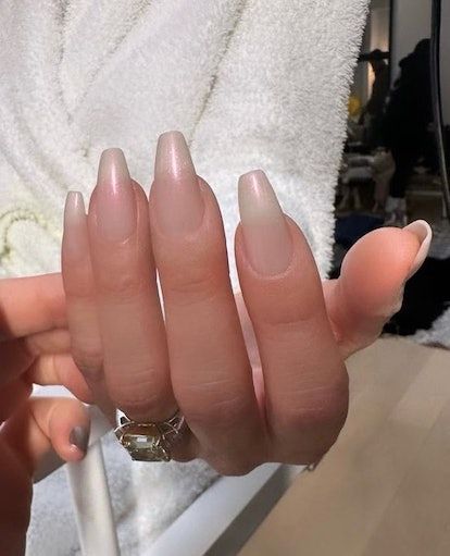 Jennifer Lopez's Best Manicures & Nail Colors Cover Every Current Trend American French Manicure, American Manicure, Black Manicure, Glitter French Manicure, Trend 2023, Nail Trend, Blush Nails, Nail Art Wedding, Sparkle Nails