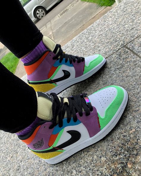 Air Jordan 1 Multicolor,Air Jordan 1 Women Outfit,Air Jordan 1 Purple Blue Jordan 1 Multicolor, Air Jordan 1 Purple, Jordan 1 Mid Multicolor, Outfit Air Jordan 1, Air Jordan 1 Mid Gs, Air Jordan 1 Mid, Jordan 1 Mid, Air Jordan 1, Nike Free