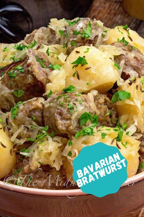 A Very Easy Bavarian Bratwurst with Kraut recipe. Sauerkraut And Bratwurst, German Bratwurst Dinner, Bavarian Bratwurst Recipes, Recipes Using Bratwurst Sausage, Crockpot Bratwurst Recipes, Braut Recipes Dinners, Braut Recipes Bratwurst, Bratwurst Dinner Ideas, Bratwurst Recipes Crockpot