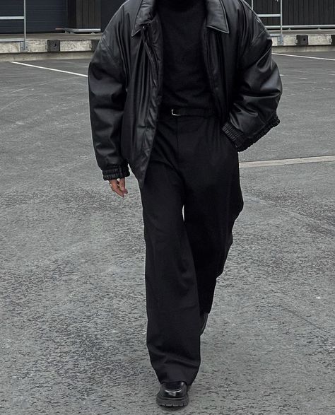 Black Outfit Men, Street Style Outfits Men, Street Fashion Men Streetwear, Guys Clothing Styles, Mens Outfit Inspiration, Fire Fits, Cool Outfits For Men, Streetwear Men Outfits, Moda Vintage