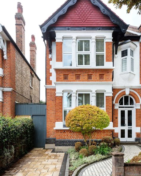 Front Garden Semi Detached House, Victorian Semi Detached House Renovation, London Detached House, Semi Detached Houses Uk, Semi Detached Front Garden, Changing Front Of House, Victorian Semi Front Garden, London Front Garden Victorian Terrace, Victorian Semi Extension