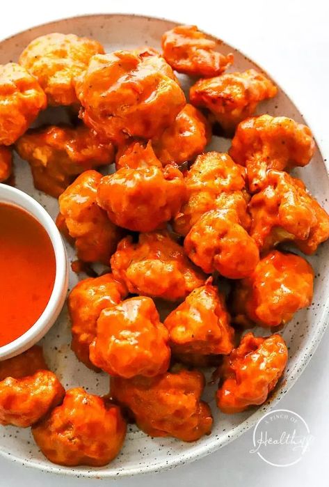 If you’re looking for tasty snacks or appetizer recipes or even easy dinner recipes, this recipe promises a flavor-packed experience that’s both simple and satisfying. Embrace the kick of buffalo sauce combined with the tender goodness of cauliflower for a dish that’s sure to impress. Follow for more air fryer recipes! Cauliflower Appetizer Recipes, Buffalo Cauliflower Air Fryer, Cauliflower Appetizer, Cauliflower Air Fryer, Air Fryer Buffalo Cauliflower, Air Fryer Vegan, Hearty Chili Recipe, Hearty Salad Recipes, Buffalo Cauliflower Recipes