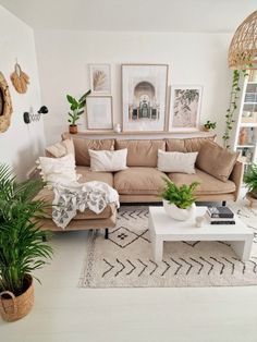 Corner Sofa Living Room, Home Decor Wallpaper, Living Room Corner, Cosy Living Room, Classic Living Room, Neutral Living Room, Style Deco, Home Decor Living Room, Decor Home Living Room