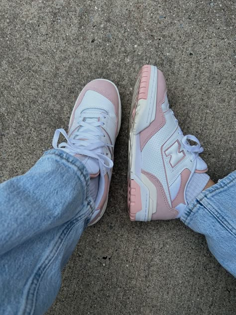 Cool Shoe Aesthetic, New Balance 550’s, Pink 550 New Balance Outfit, New Balance 550 Bubblegum Pink, New Balance 550 Pink Outfit, New Balance Shoes Womens, Fits With New Balance Shoes, Aesthetic New Balance Shoes, New Balance Pink Shoes