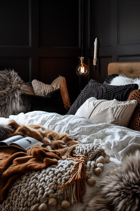 Fall Bedroom Decor, Cozy Fall Bedroom, Dark Bedroom, Fall Decor Ideas, Fall Bedroom, Minimalist House Design, Bedroom Retreat, Bedroom Black, Bedroom Boho