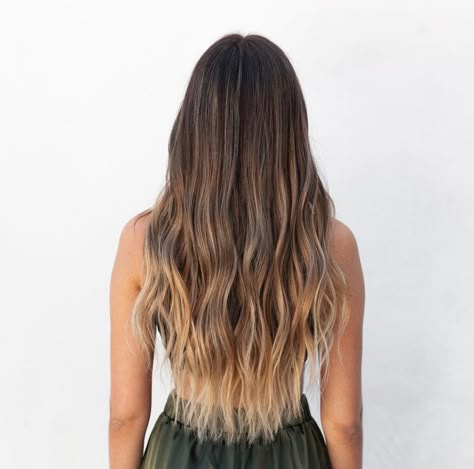 Surfer Hair, Beachy Hair, Brown Hair Inspo, Dark Roots Blonde Hair, Balayage Hair Dark, Boring Hair, Brown Hair Balayage, Balayage Brunette, Hair Inspo Color