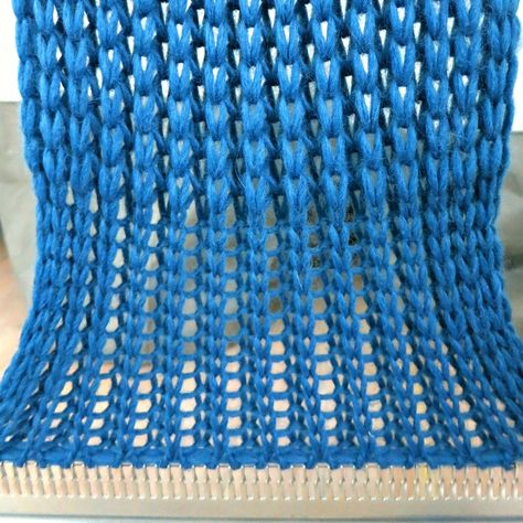 Scarf Knitting Machine, Knitting Machine Scarf Patterns, Machine Knitting Patterns Free, Knitting Machine Scarf, Knitting Machine Tutorial, Shawlette Pattern, Brother Knitting Machine, Fisherman's Rib, Addi Knitting Machine