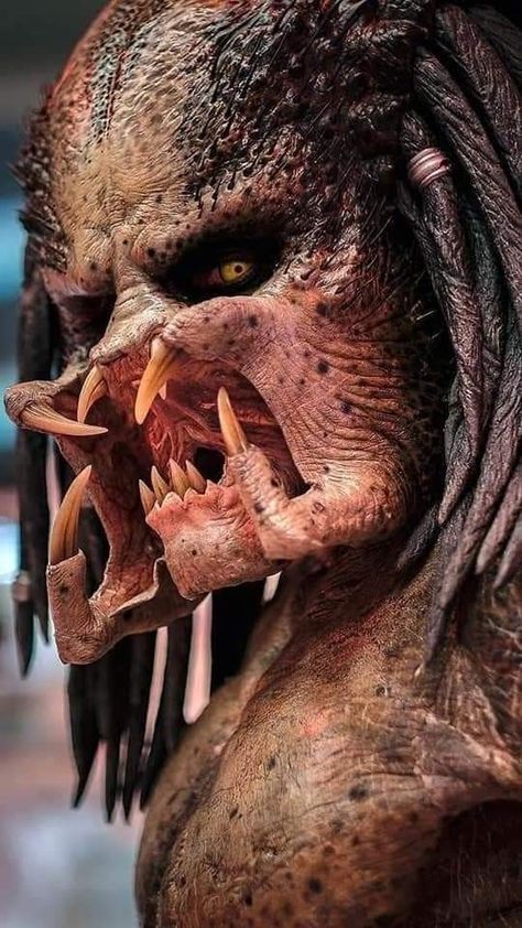 Predator Comics, Predators Film, Ancient Astronaut Theory, Trippy Alien, Predator Artwork, Predator Alien Art, Predator Movie, Alien Artwork, Pictures For Desktop