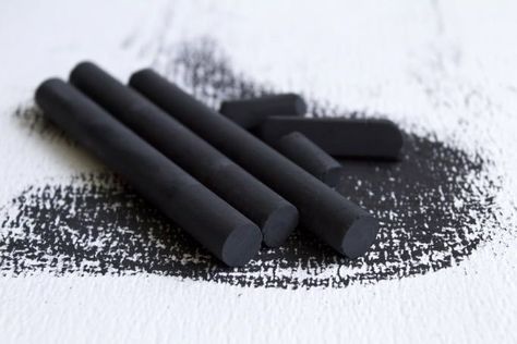 Compressed Charcoal, Charcoal Sticks, Stick Drawings, Best Charcoal, Sketching Tools, Art Studio Room, Kawaii School Supplies, Drawing For Beginners, Art How