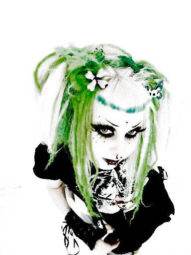 Green Goth Hair, Green 2000s Aesthetic, Cybergoth Hair, Cybergoth Art, Perky Goth Outfits, Cybergoth 2000s, Cybergoth Makeup, Cybergoth Pfp, Green Goth