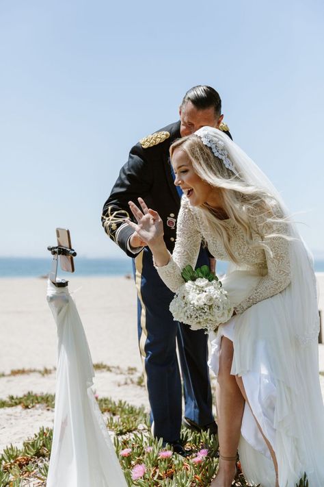 How do you livestream your wedding? Here are the best platforms, practices, equipment, and expert advice to plan a virtual wedding. Fall Wedding Trends, Outfit Recipes, Virtual Wedding, Wedding Planning Apps, Dream Marriage, Nails Outfit, Bay Area Wedding, Estilo Boho Chic, Ceremony Ideas