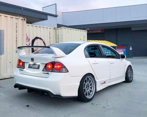 FD2 Honda Civic Type-R https://www.alojapan.com/441540/fd2-honda-civic-type-r/ #CarsOfJapan, #Reddit, #RedditCarsOfJapan Honda Civic Type R Fd2, Honda Fd Type R, Honda Civic Fd Type R, Type R Honda Civic, Fd2 Type R, Honda Fd, 2007 Honda Civic Si, Honda Civic New, Honda Civic Fd