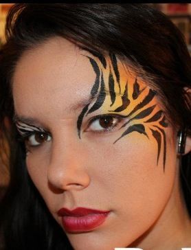 Tiger Face Paint, Carnaval Make-up, Paint Eyes, Tiger Makeup, Eye Face Painting, Animal Face Paintings, Festival Face Paint, Adult Face Painting, Eyes Ideas