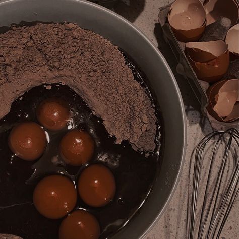 Baking Dark Aesthetic, Baking Night Aesthetic, Cindy Core Aesthetic, Dark Baking Aesthetic, Baking At Night Aesthetic, Dark Cooking Aesthetic, Baking Aesthetic Black Women, Dark Academia Baking, Baking Aesthetic Dark