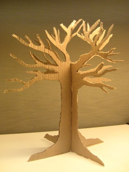 The Giving Thanks Tree – The JumpStart Blog Cardboard Tree, Boom Kunst, 3d Tree, Tree Templates, Folding Origami, Cardboard Sculpture, Paper Tree, Cardboard Art, Leaf Garland