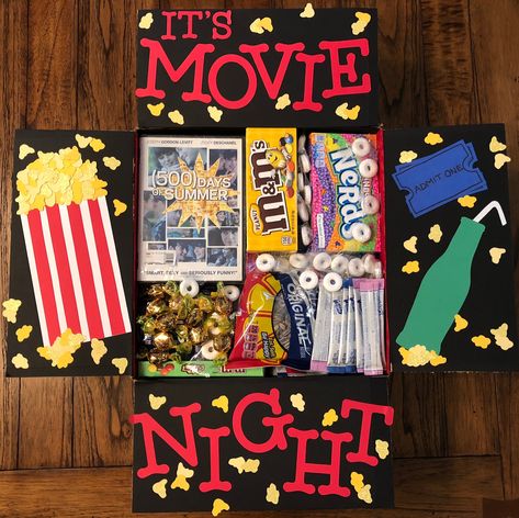 Movie Night Box, Birthday Care Package, Gift Shop Ideas, Birthday Care Packages, Welcome Christmas, Gift Box Ideas, Care Box, Amazing Gift Ideas, Gift Inspo